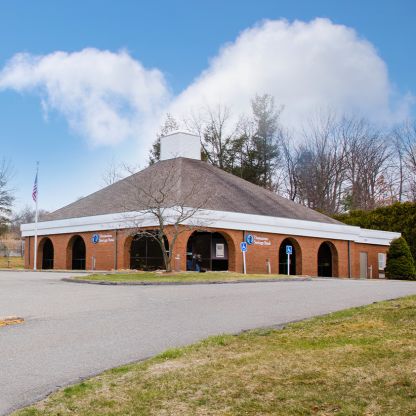 Outdoor shot of Thomaston Savings Bank branch in Wolcott, CT